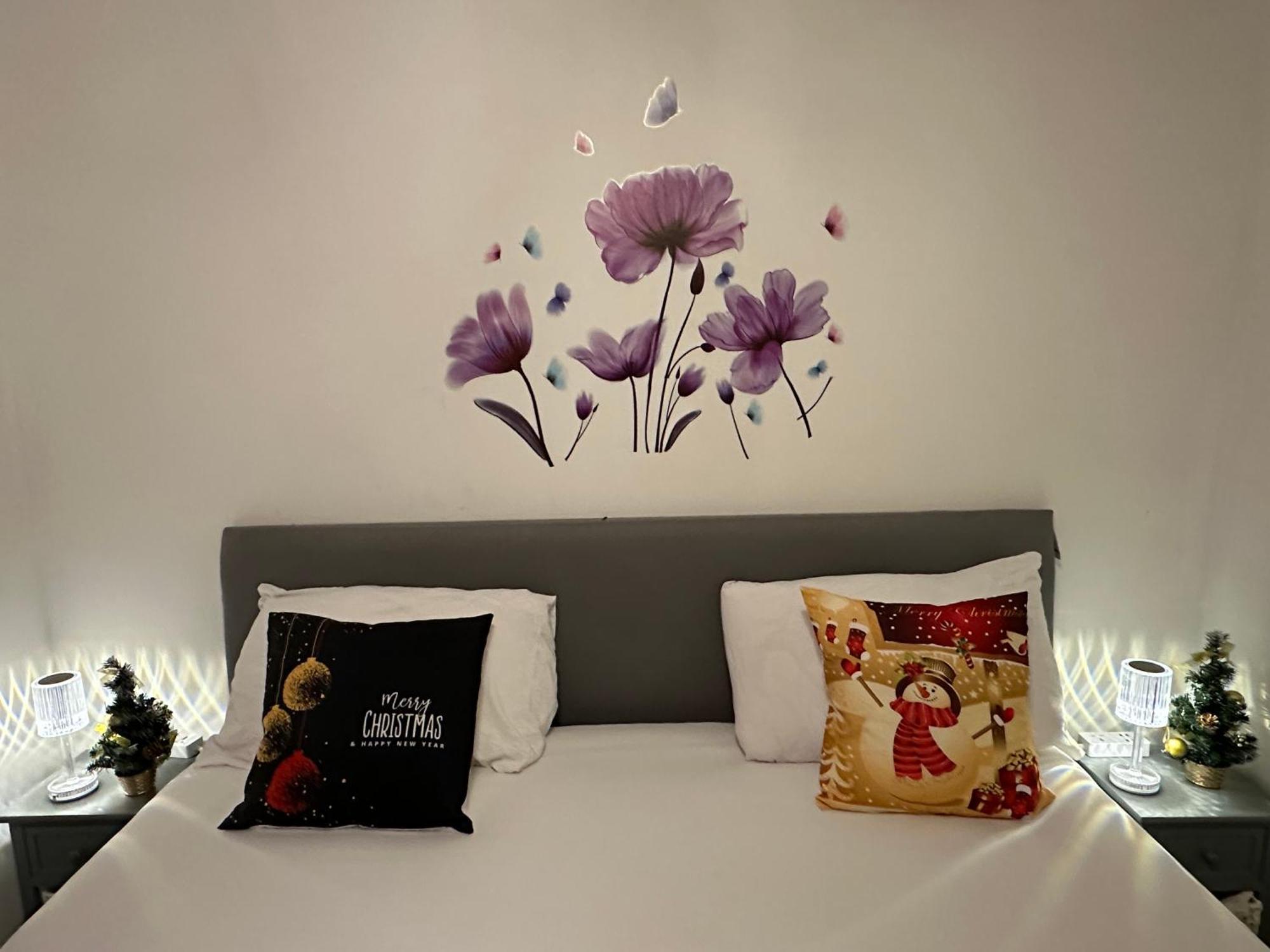 London 2 Bed 2 Bath Apartment Holiday Home - Free Parking - 3Min Walk To The Train Station - 19Min To London Liverpool Street 5Min To Victoria Line 1Gb Broadband Super Fast Internet Ground Floor 100S Of Shops Restaurants Bakeries 24-Hour Asda Superst エクステリア 写真